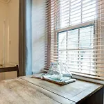 Fishermans Flat - River View Holiday Home