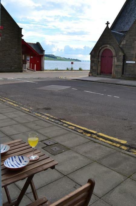 Fishermans Flat - River View Holiday home *